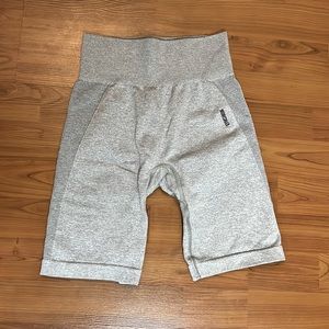Gymshark Flex Cycling Shorts in Gray Marl & Black